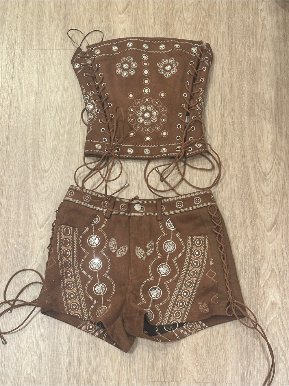 Akira brown down to the rodeo two piece corset and shorts set size small - Picture 7 of 8